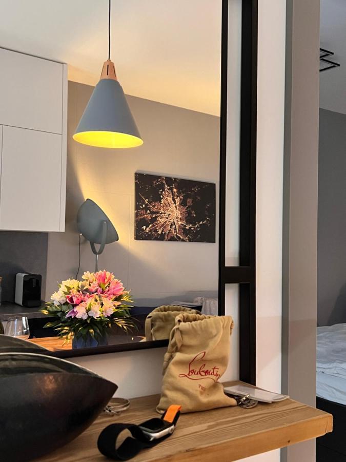 Suiteangel - Luxury Design Condo With Free Garage Budapest Exteriör bild