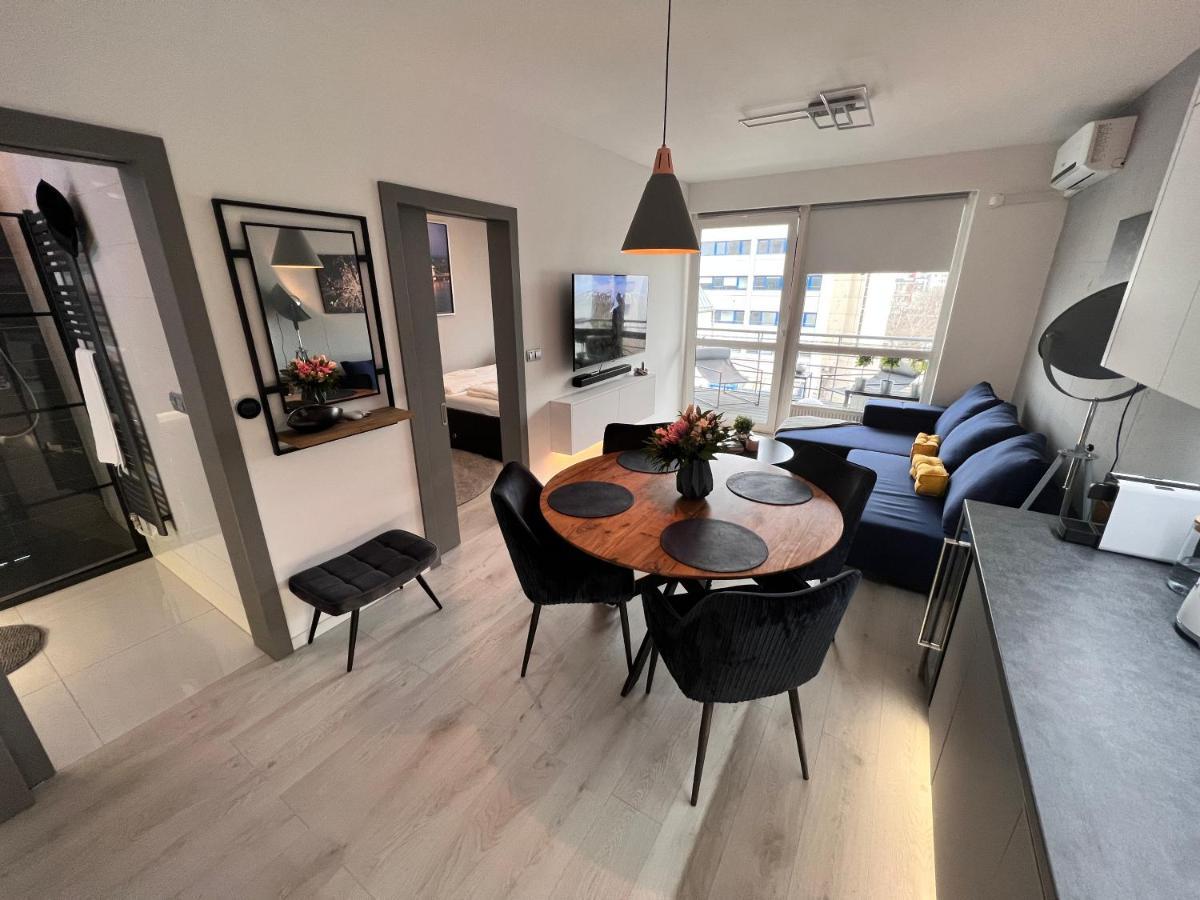 Suiteangel - Luxury Design Condo With Free Garage Budapest Exteriör bild