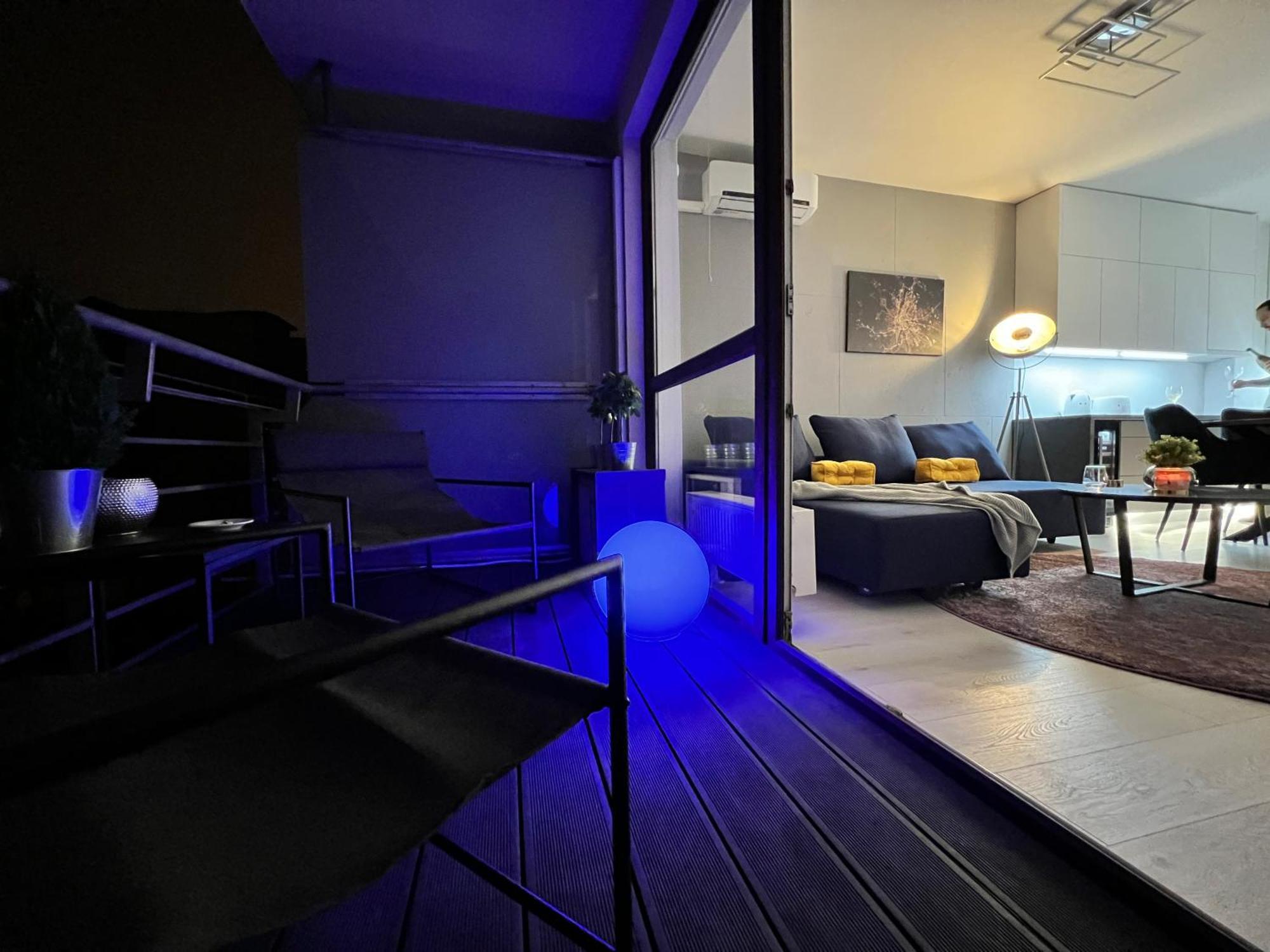 Suiteangel - Luxury Design Condo With Free Garage Budapest Exteriör bild