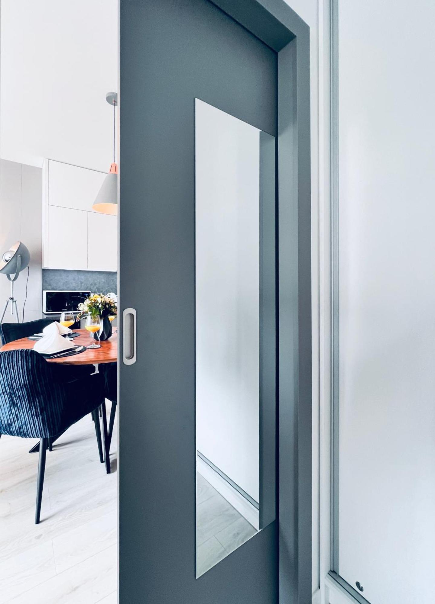 Suiteangel - Luxury Design Condo With Free Garage Budapest Exteriör bild